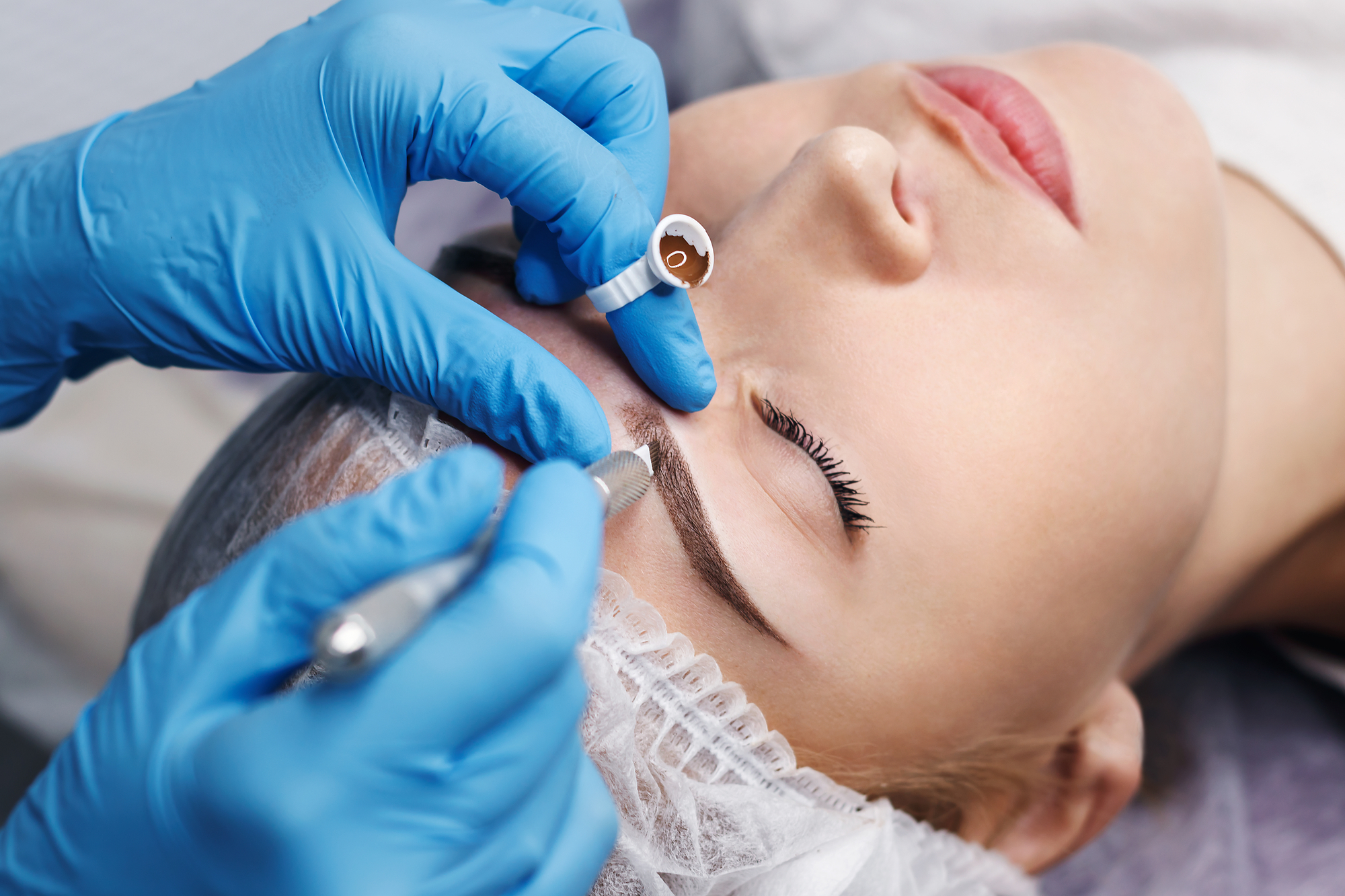 Microblading In The Beauty Salon